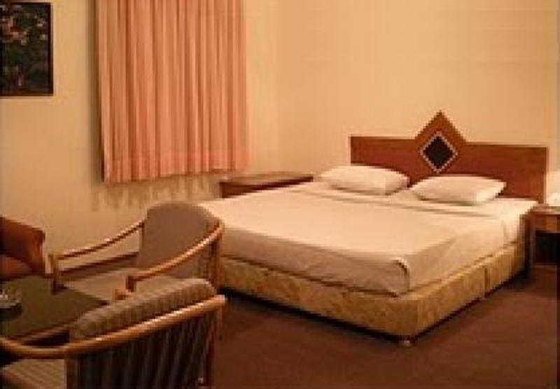 Hotel Royal Dago Бандунг Экстерьер фото